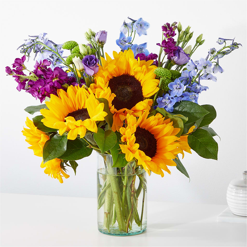 Catching Rays Bouquet – Diana Flowers, Passaic NJ