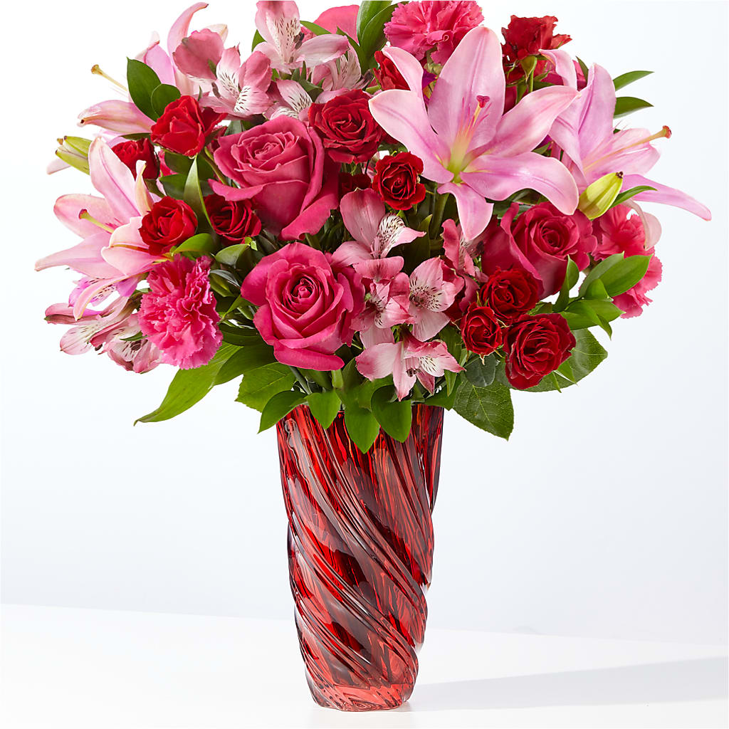 In Love Bouquet with Luxe Swirl Vase – Diana Flowers, Passaic NJ