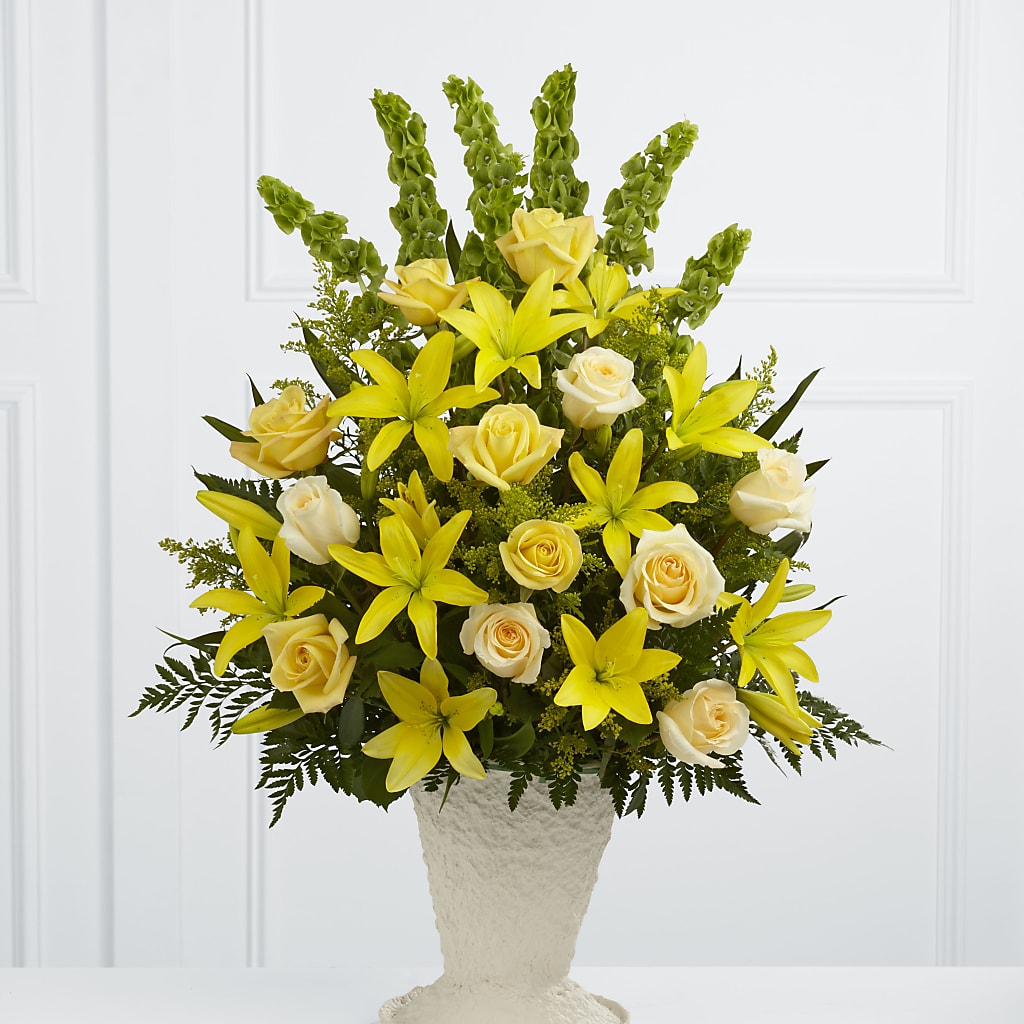 Golden Memories Arrangement – Diana Flowers, Passaic NJ