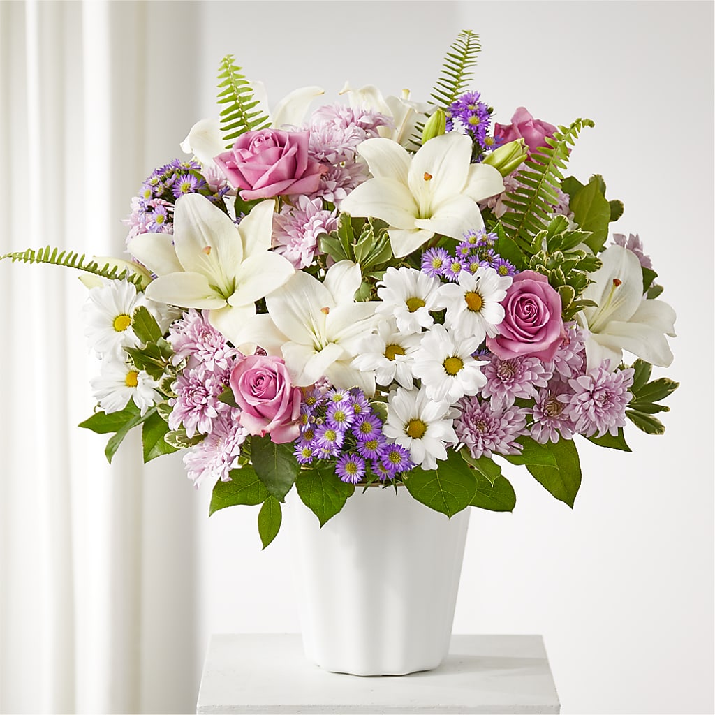 Warmest Thoughts Tabletop Basket – Diana Flowers, Passaic NJ