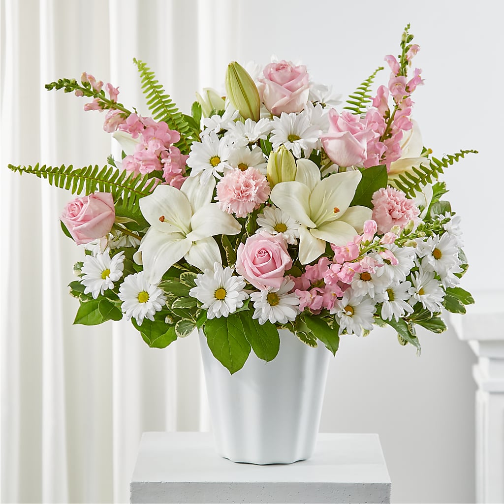 Soft Touch Tabletop Basket – Diana Flowers, Passaic NJ
