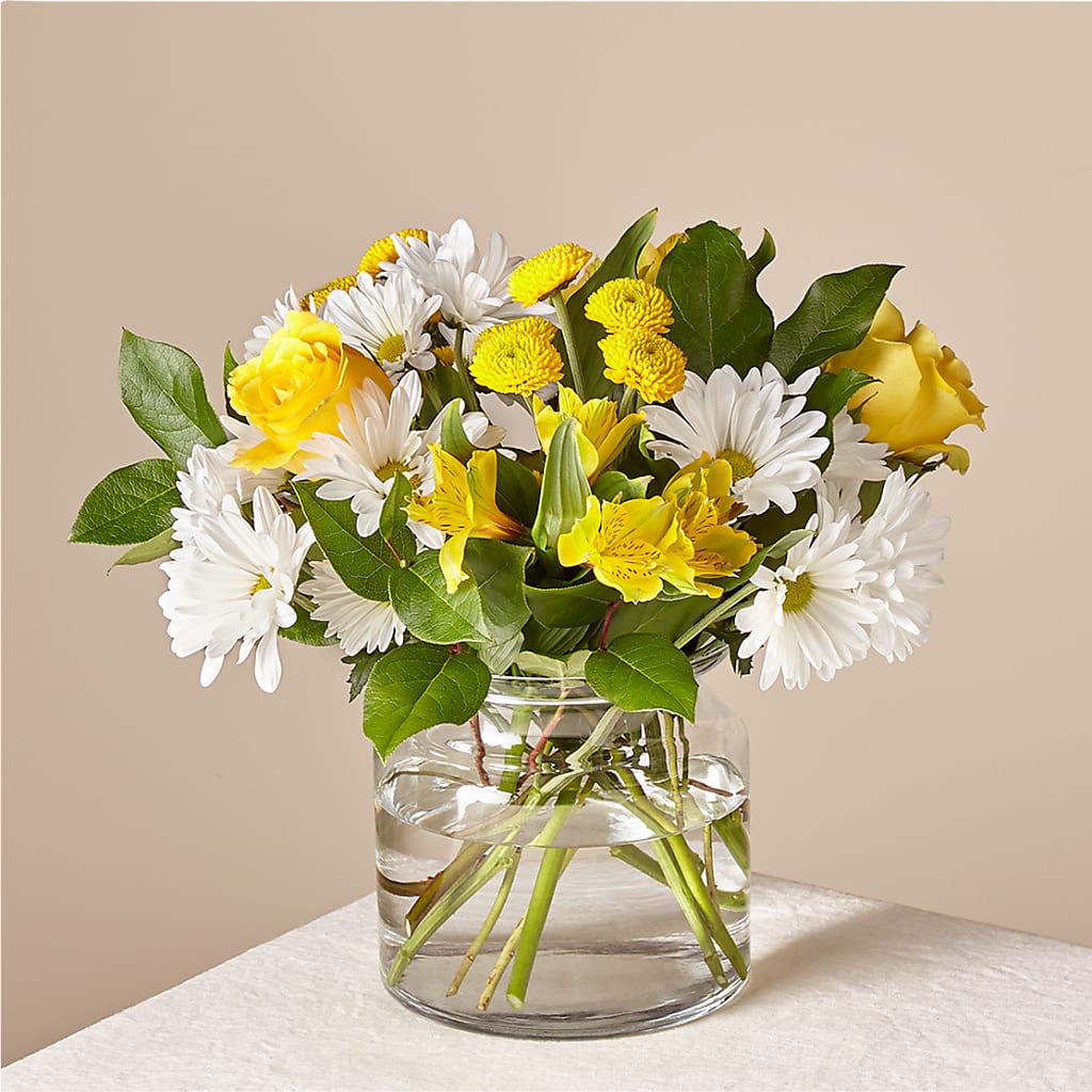 Sunny Sentiments Bouquet – Diana Flowers, Passaic NJ