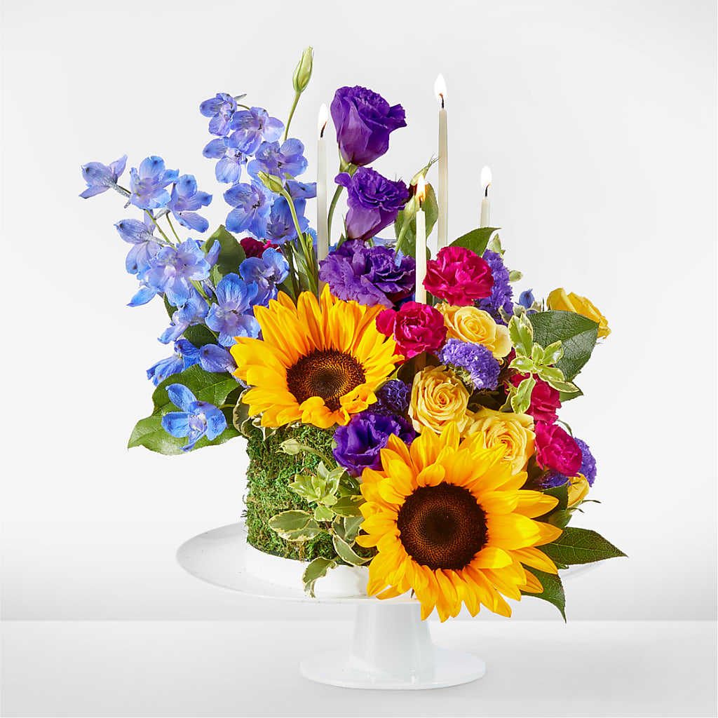Star of the Day Floral Cake – Diana Flowers, Passaic NJ