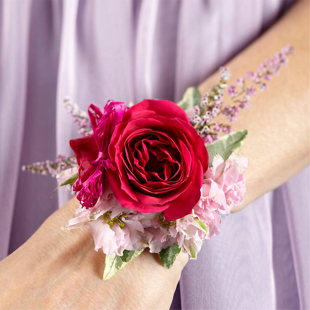 Rose Charm Corsage – Diana Flowers, Passaic NJ