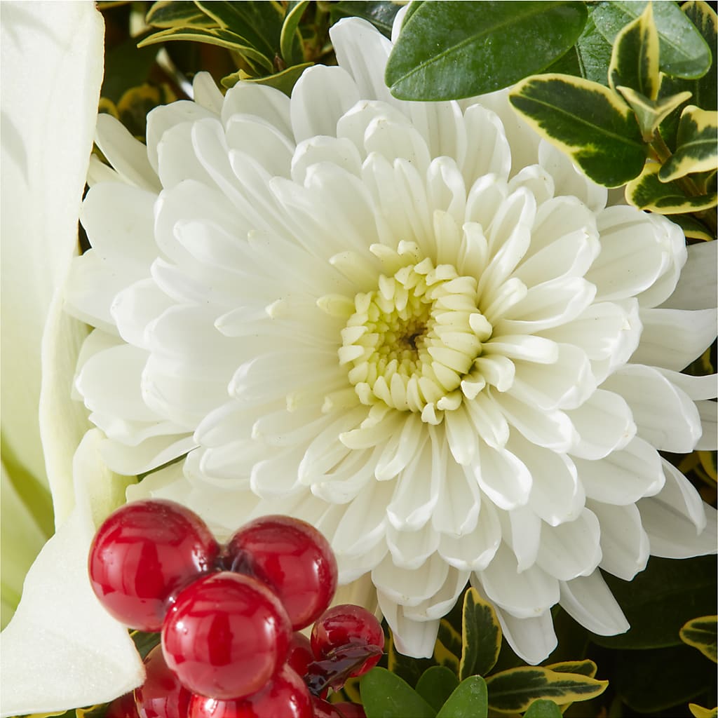 Festive Moments Tree –  Diana Flowers, Passaic NJ