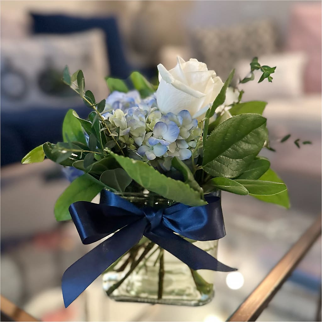 Sky Blue Delight Bouquet –  Diana Flowers, Passaic NJ