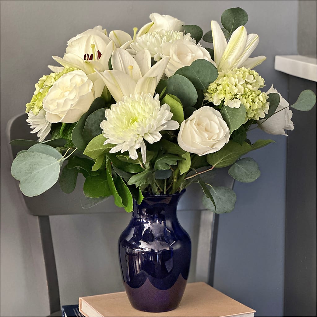 Snowy Dreams Bouquet –  Diana Flowers, Passaic NJ