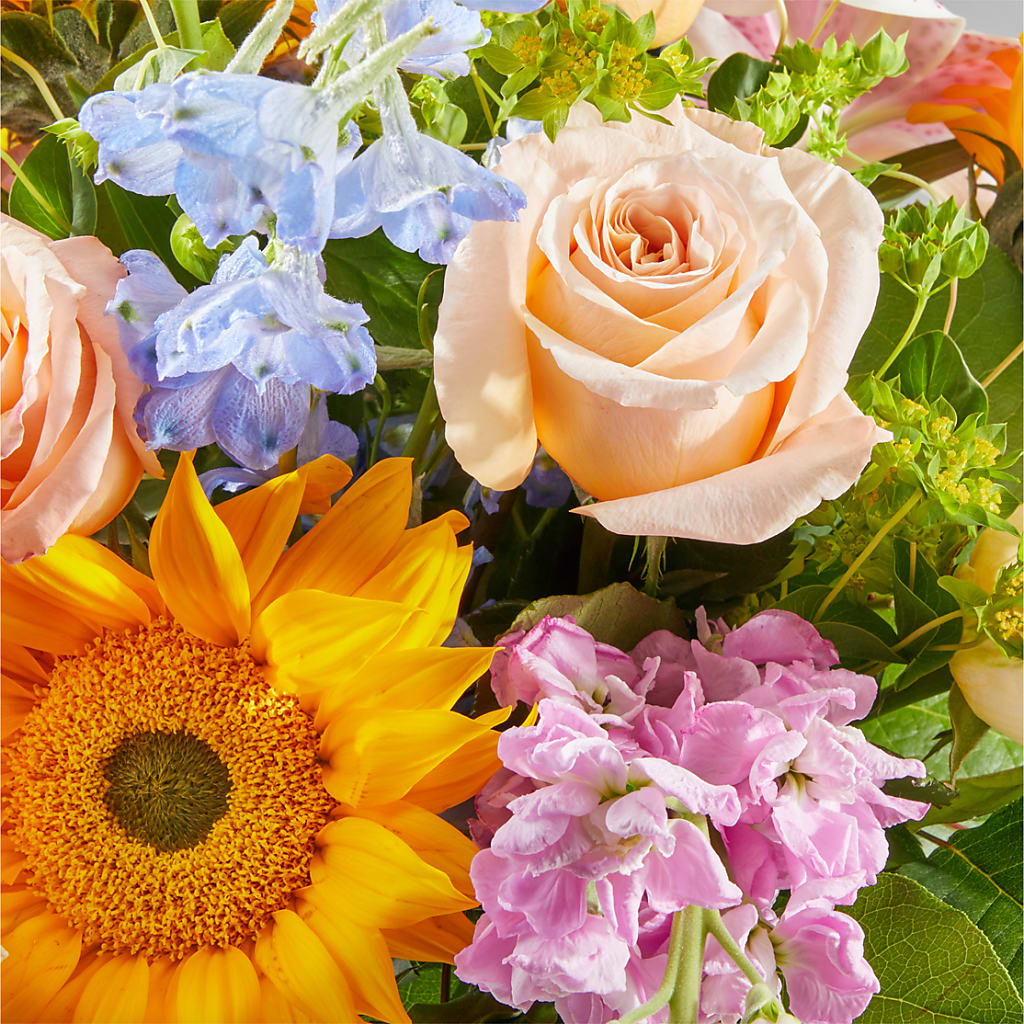 Dreamy Meadows Bouquet –  Diana Flowers, Passaic NJ