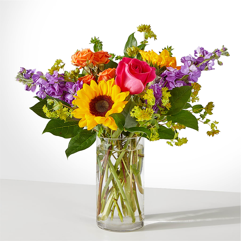 Vibrant Greetings Bouquet –  Diana Flowers, Passaic NJ