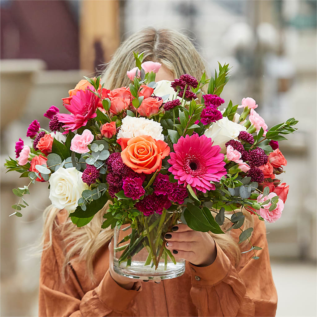 Smell the Roses Bouquet –  Diana Flowers, Passaic NJ