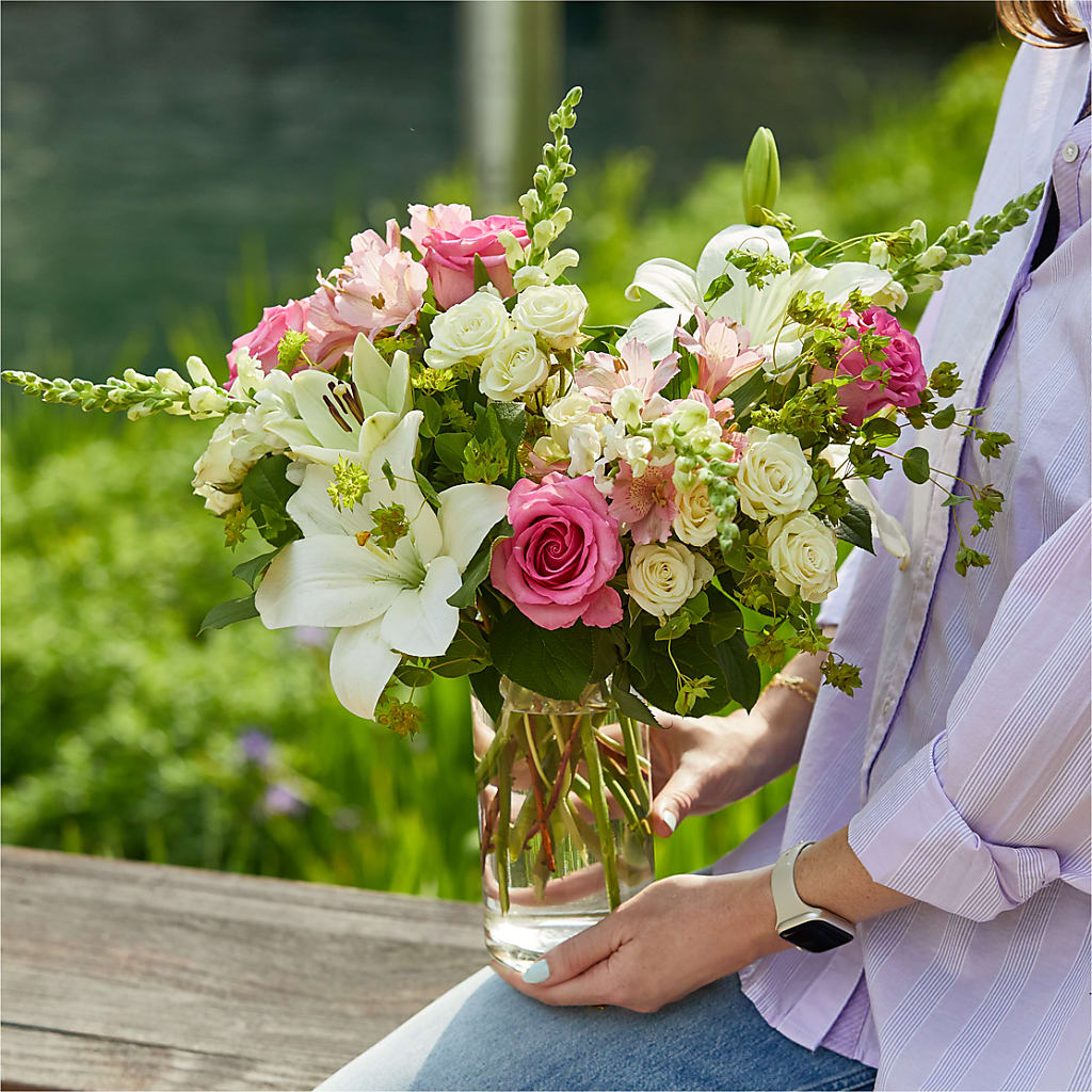 Fondly Bouquet –  Diana Flowers, Passaic NJ