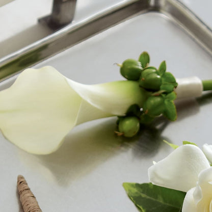 White Calla Boutonniere –  Diana Flowers, Passaic NJ